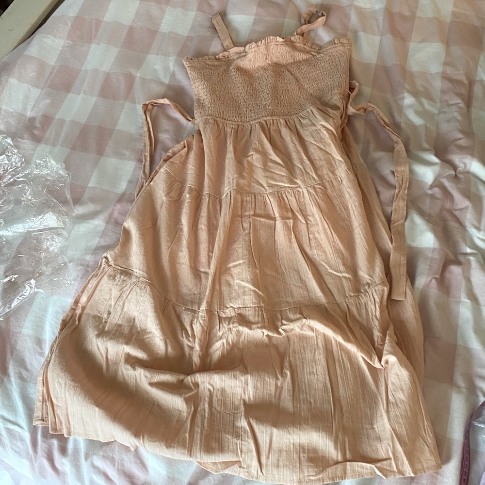 Shirred pink maxi dress with pockets